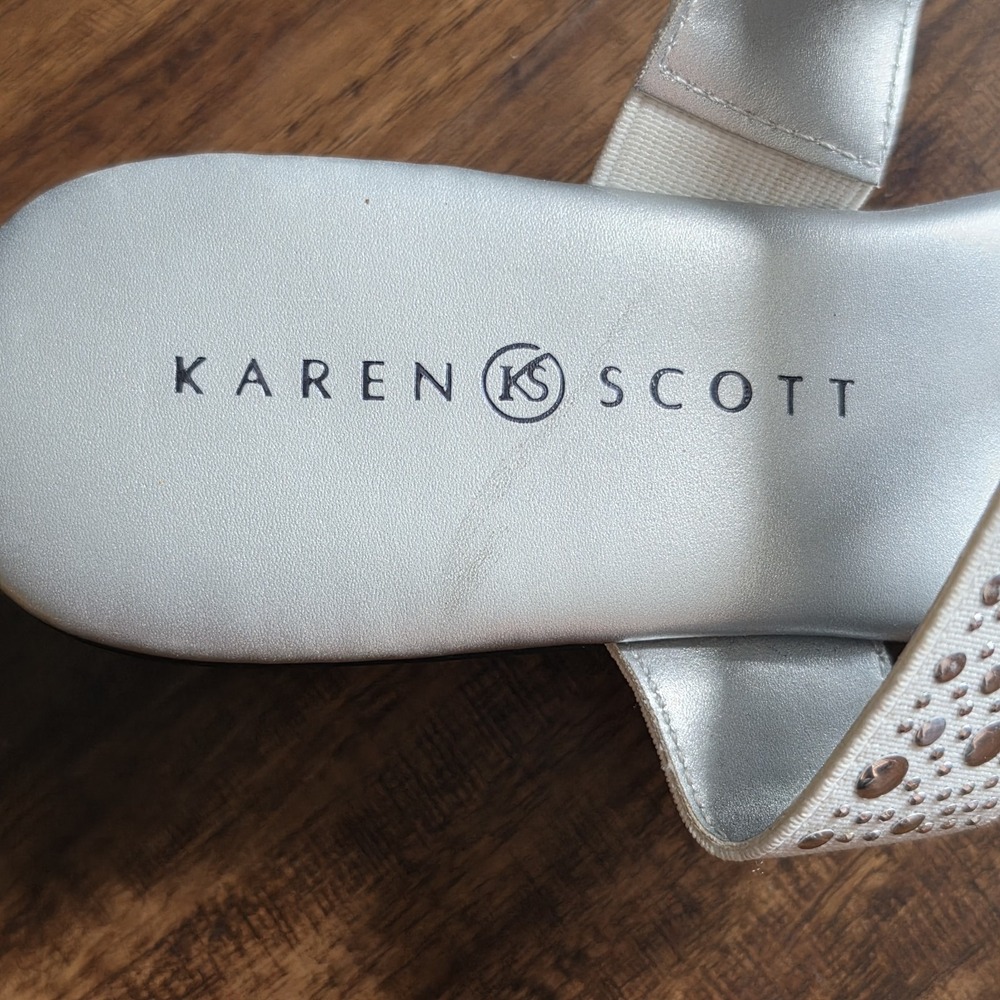 Karen Scott Silver Slip On Sandals Stud Embellishments Low Heal Size 8M 8 - Picture 4 of 5